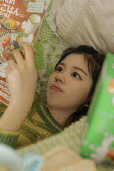 《年轻女教师》免费观看